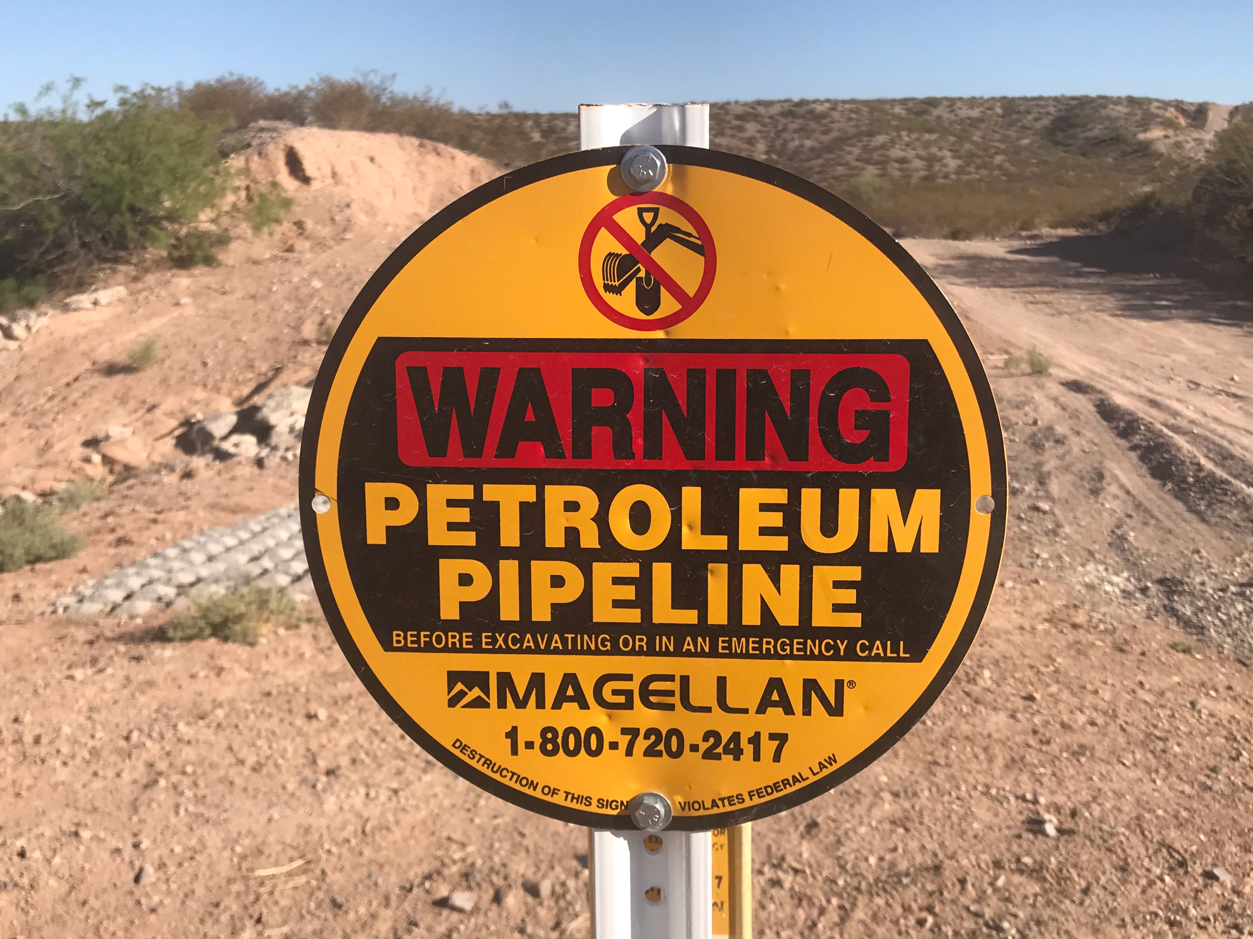 Magellan Pipeline Sign